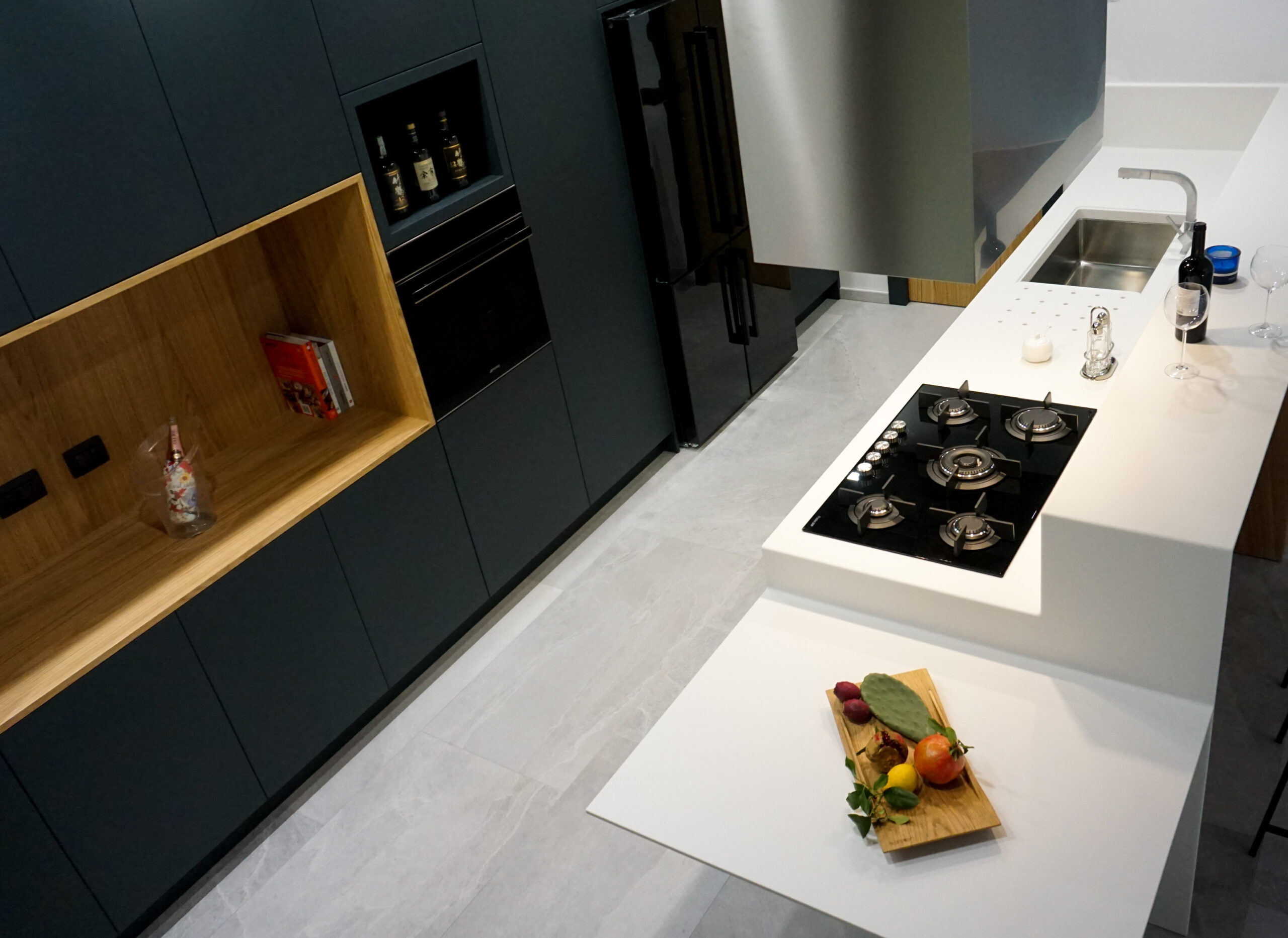 SOHO cucina di SOHO design kitchen oakwood finishing made in Italy by Disegnopiù | Pugliadesign in rovere naturale made in Italy by Disegnopiù | Puglia