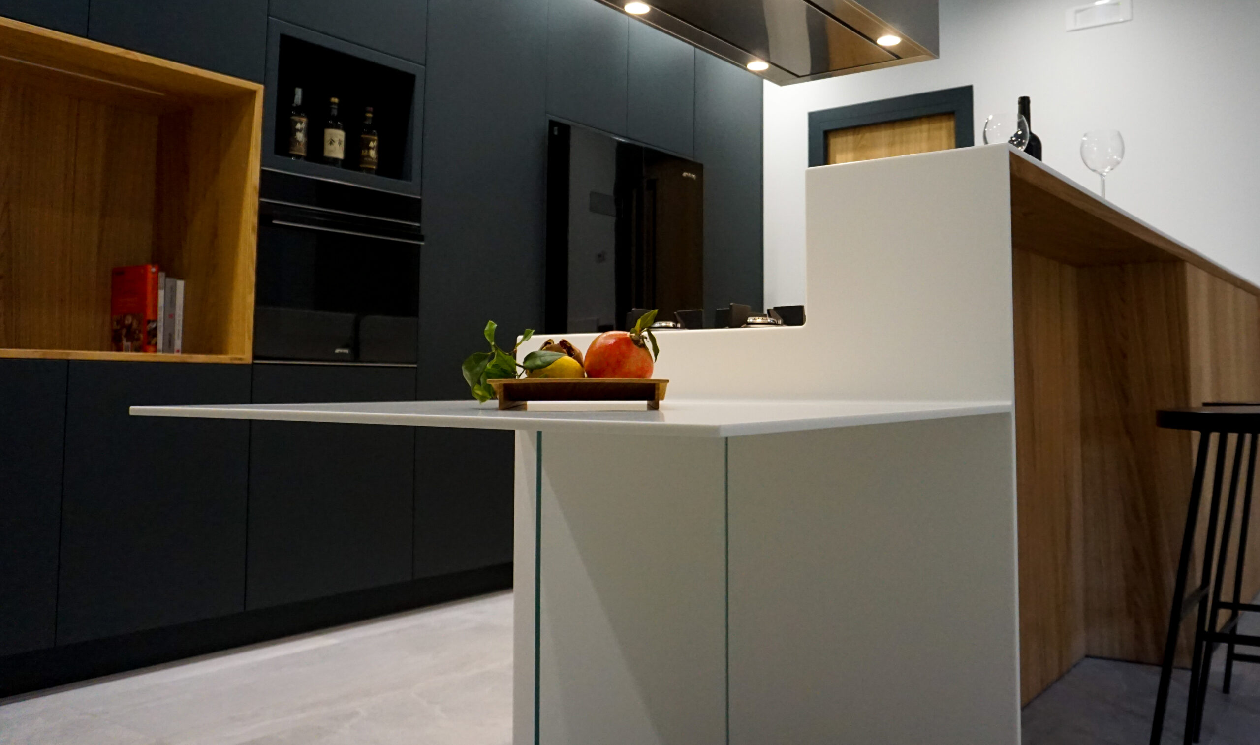 SOHO cucina di design in rovere naturale made in Italy by Disegnopiù | Puglia