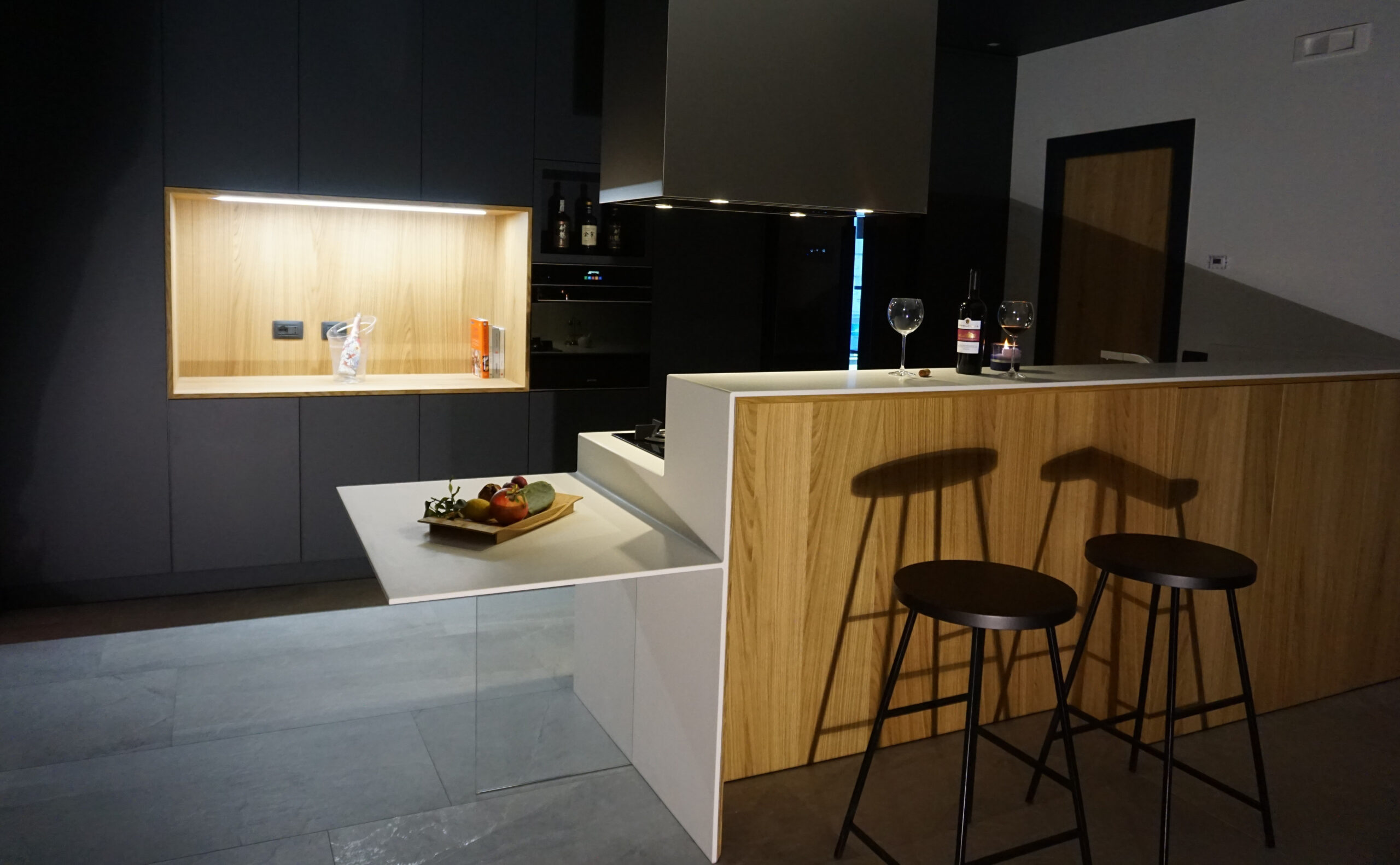 SOHO cucina di design in rovere naturale made in Italy by Disegnopiù | Puglia